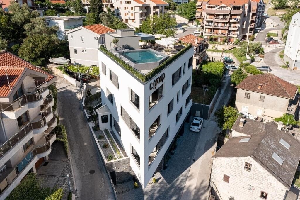 Отель C Group Apartments 5*