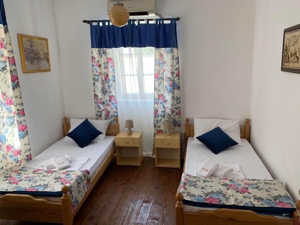 Готель Viktor Rooms 3*