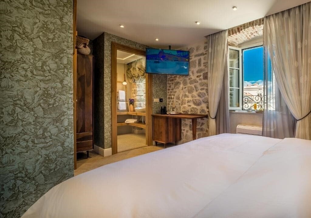Фото Apartments Hun 4*
