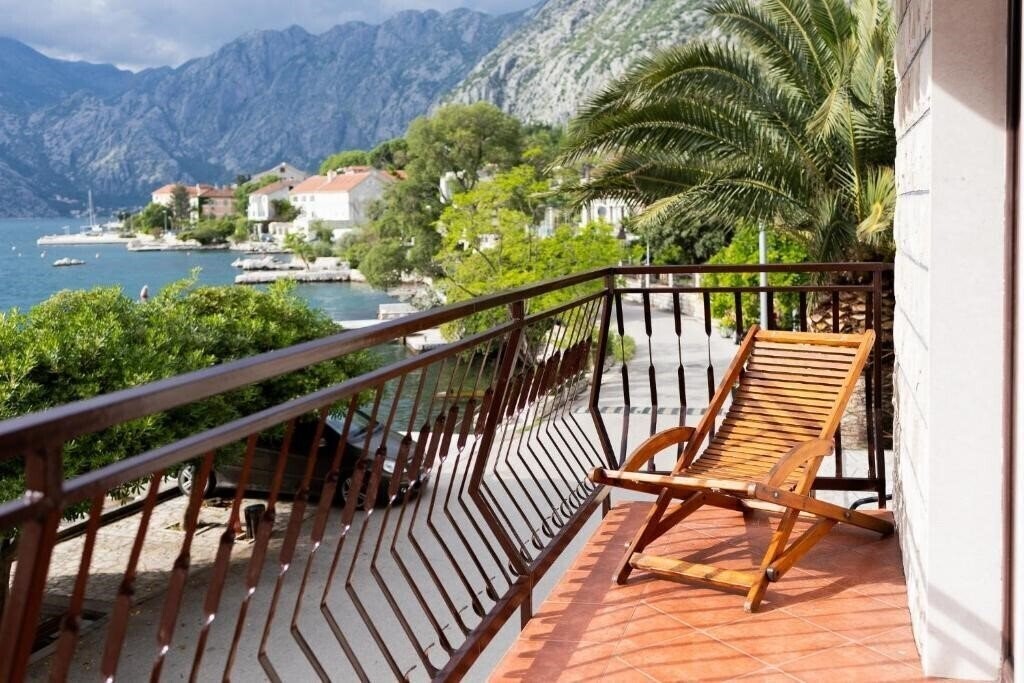 Отель Apartments Durovic 3*