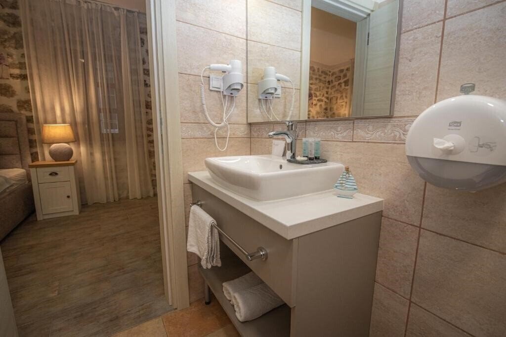 Фотографія Antika Guesthouse 3*
