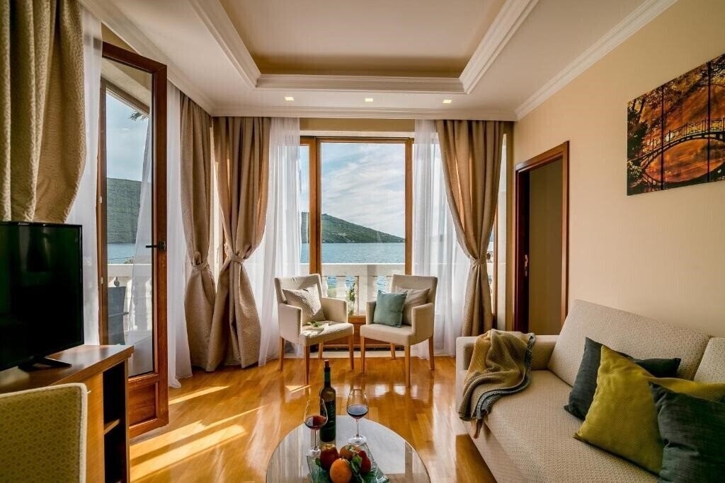 Готель Hedera Residence 4*