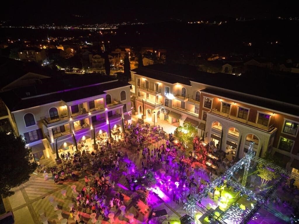 Фото Lustica Bay Apartments Villa 4*