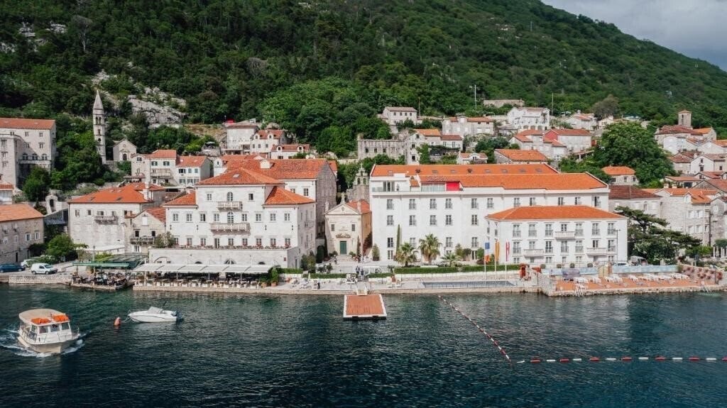 Фотографія Iberostar Heritage Grand Perast 5*