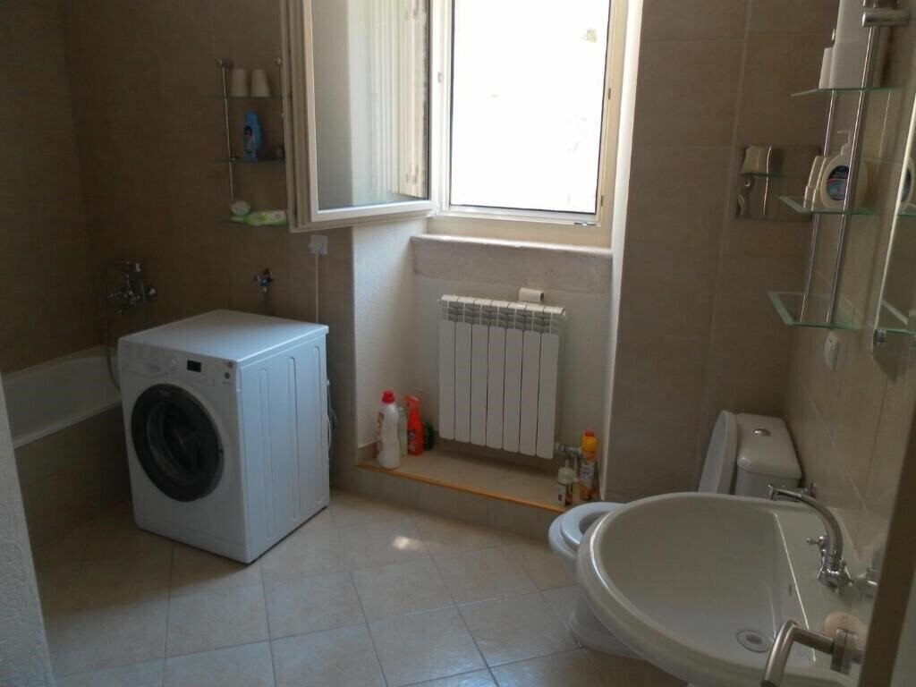Фотографія Apartments David 4*