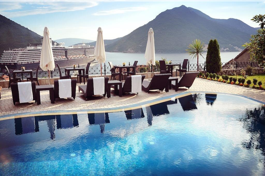 Отель Per Astra Hotel 4*