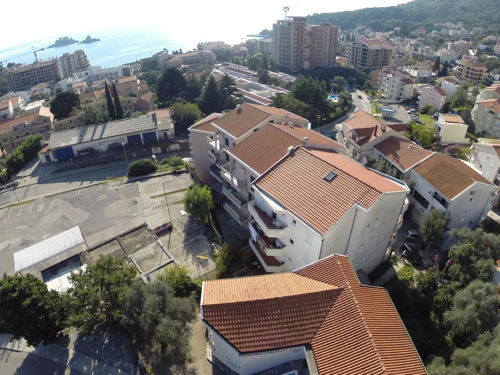 Отель Апартаменты «Iris» 3*