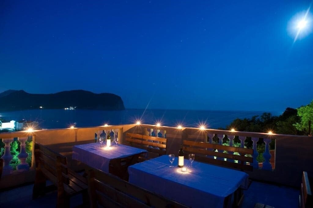 Готель Castellamare Coast Residence 3*