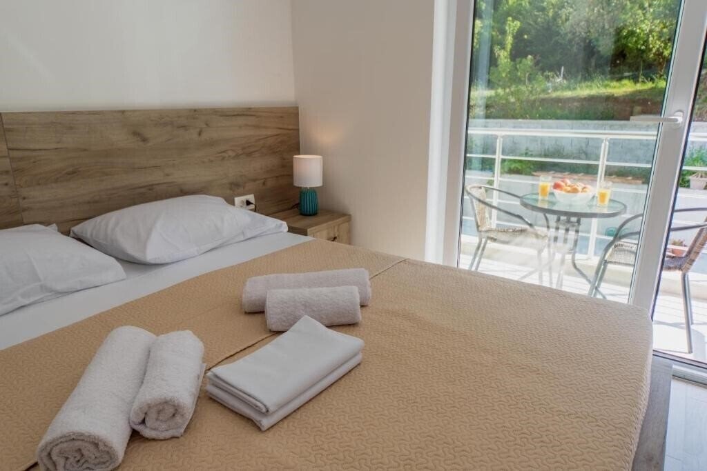 Фотографія Apartments Grejm Lux 4*