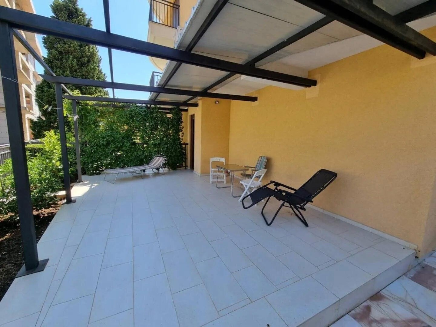 Готель Natasa App Apartments 3*