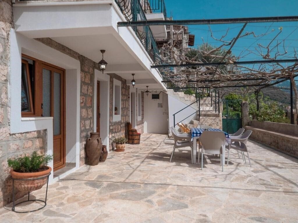Отель Casa Pastrovici del Mare 3*
