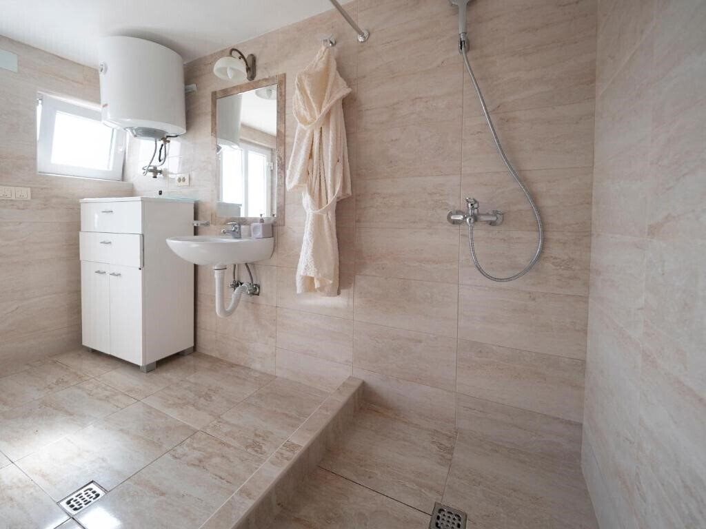 Картинка Casa Pastrovici del Mare 3*