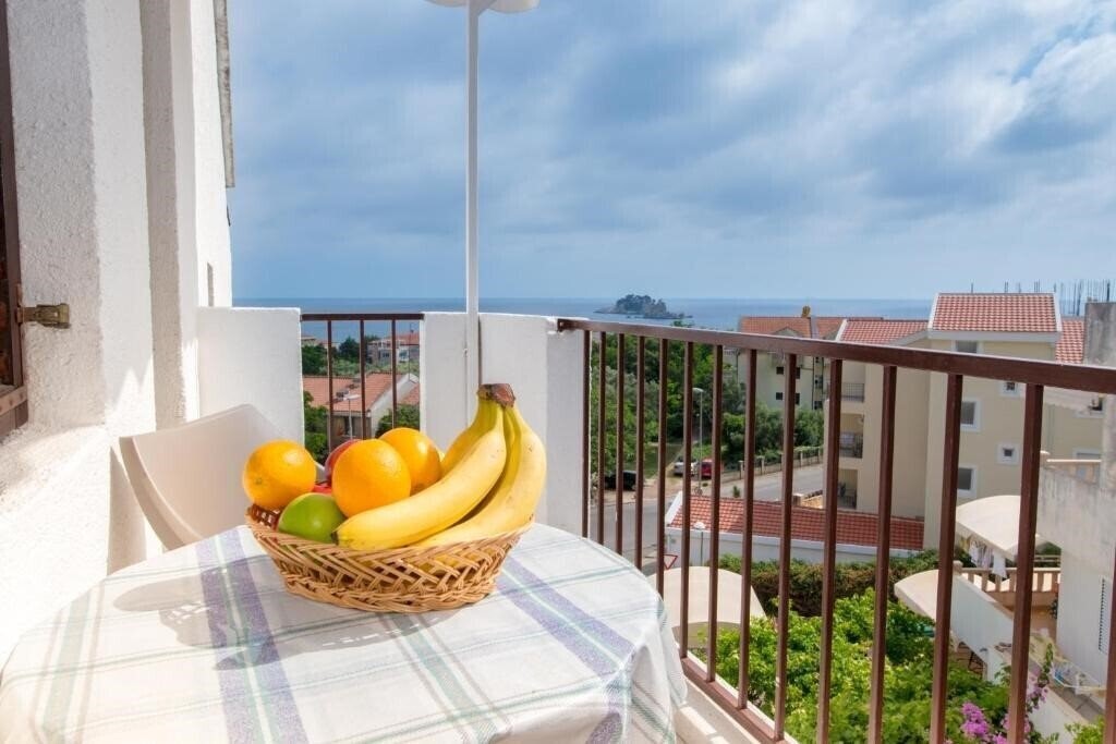 Фото Apartments Vjera Petrovac 3*