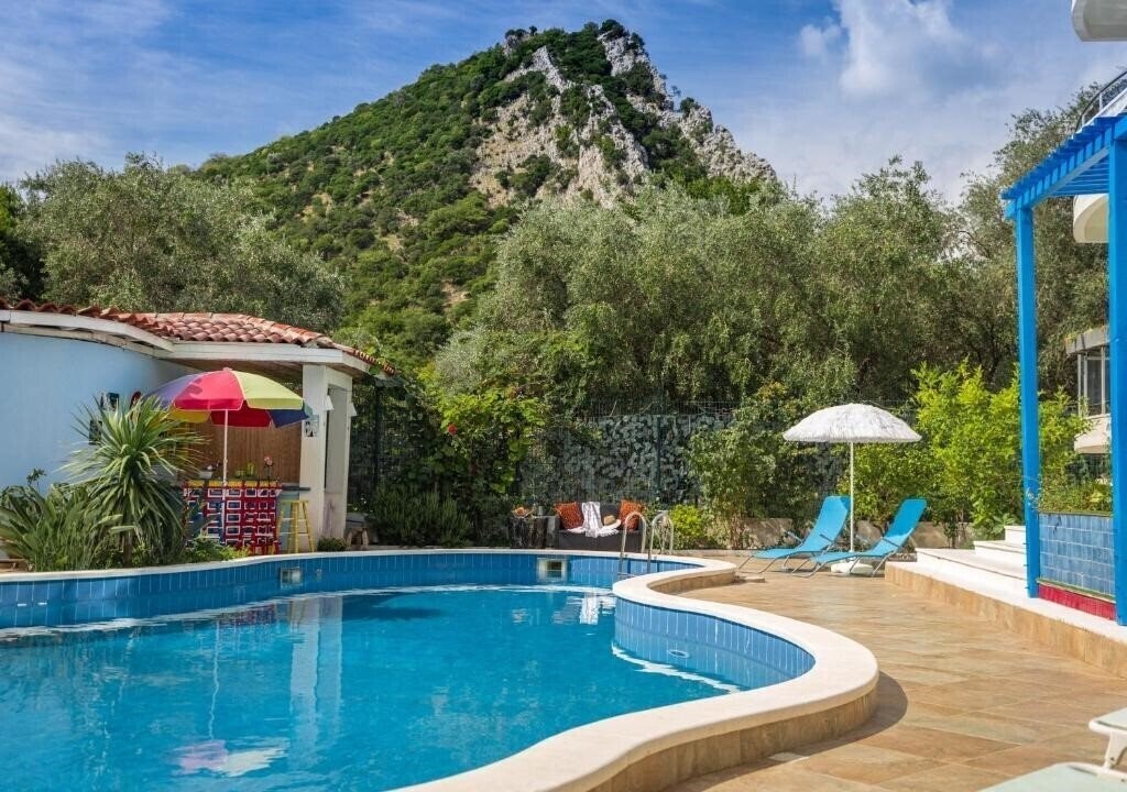 Фото Villa Aurora 4*