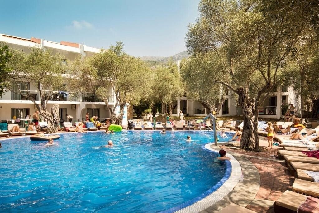 Фото Vile Oliva Hotel 4*
