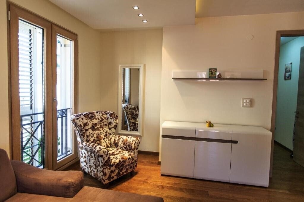 Фото Lux Apartments Petrovac 4*