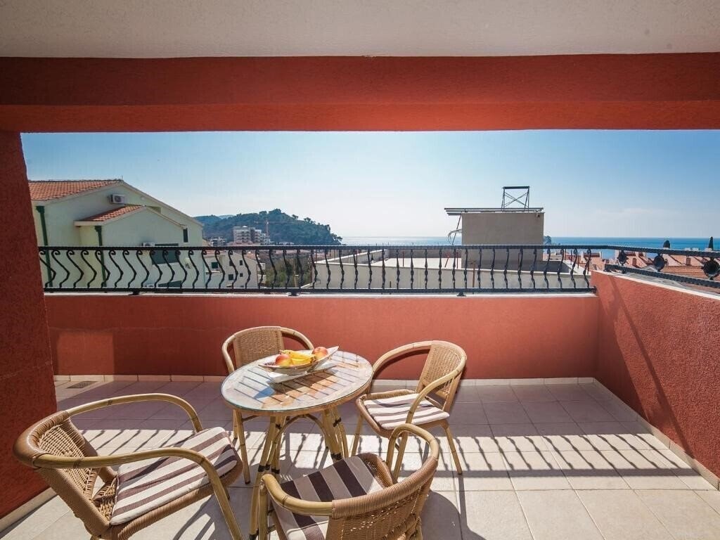 Готель Apartament Franovich 3*