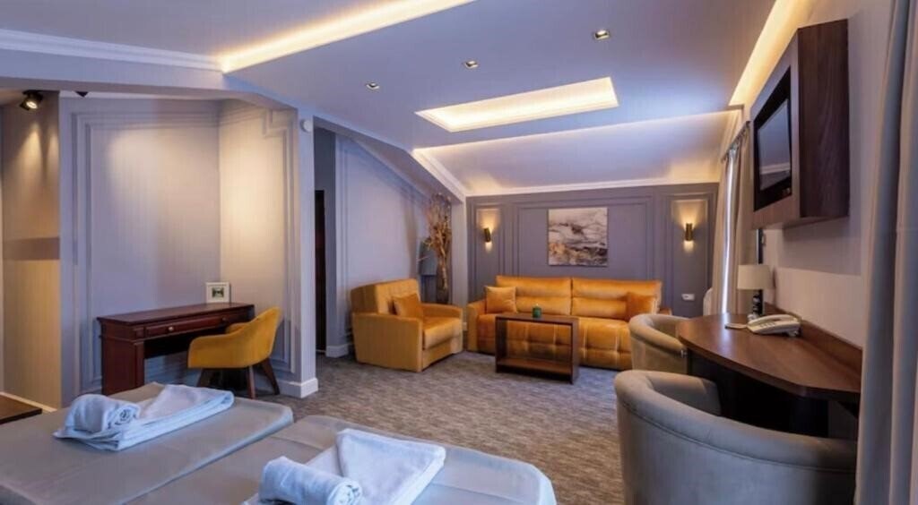 Готель Hotel Ideal 2*