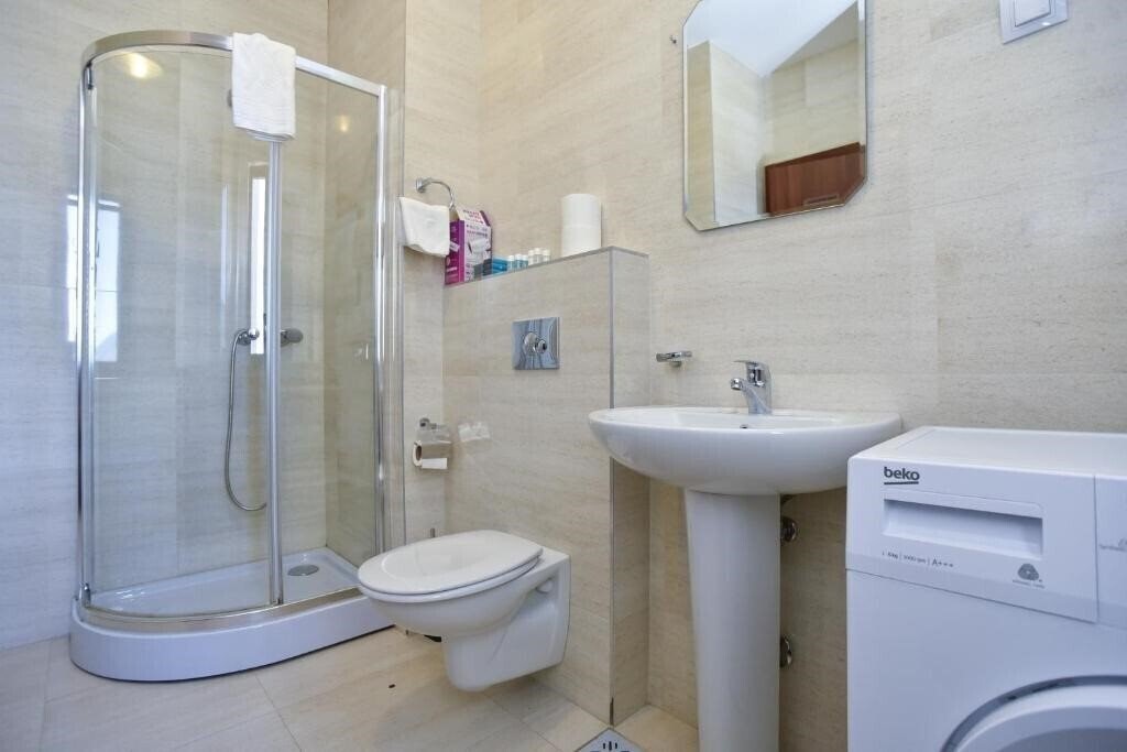 Фото Barbeta Accommodation 4*