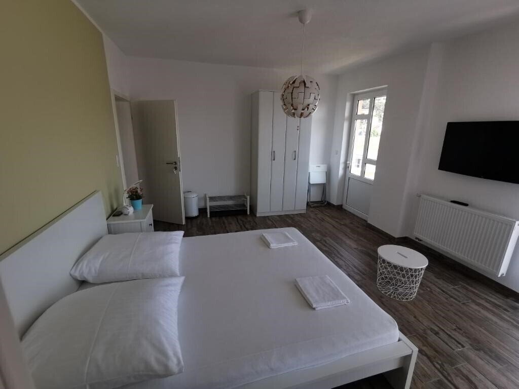 Фотографія Hotel Villa Jolyn 3*