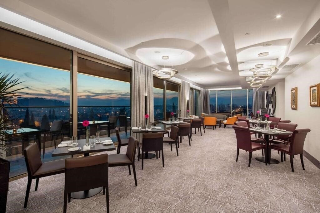 Зображення Hilton Podgorica Crna Gora 5*