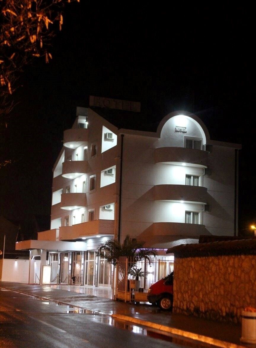 Готель Hotel Kosta'S 4*
