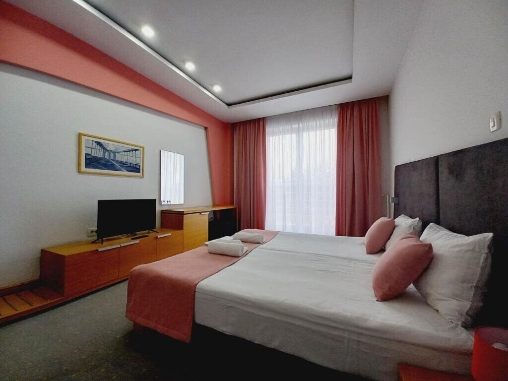 Фото Vukov Most Hotel 4*
