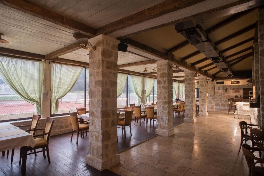 Отель Trim Hotel 4*