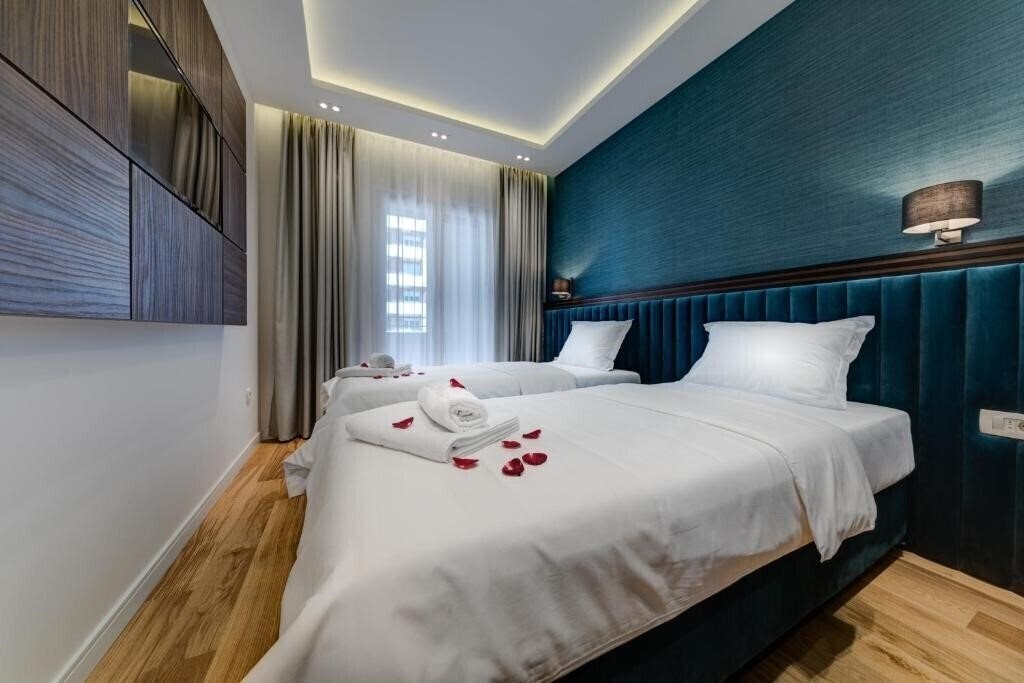 Картинка Apart Compliment 5*