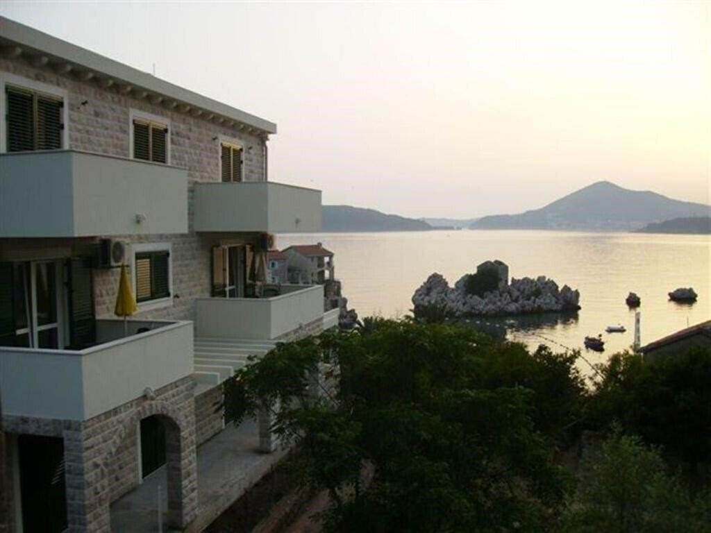 Отель Villa Pastrovka 4*