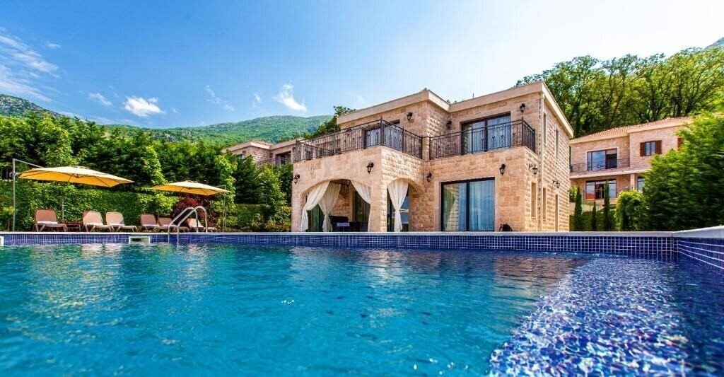 Готель Oak Leaf Residence 5*