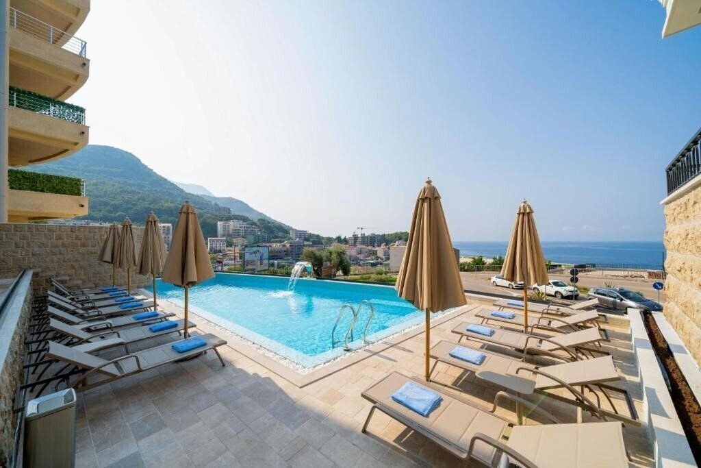 Фотографія Exclusive Hotel 4*