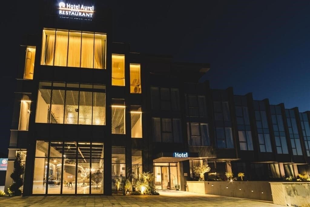 Готель Aurel Coast 4*