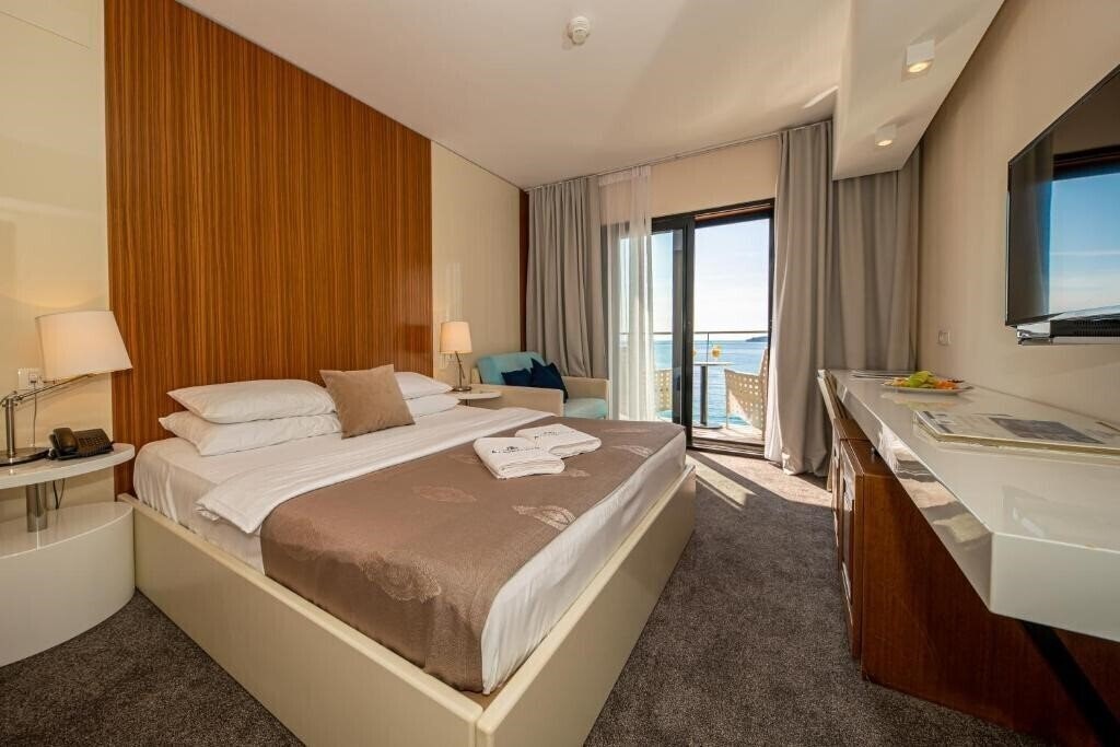 Фото Aleksandar Hotel 4*