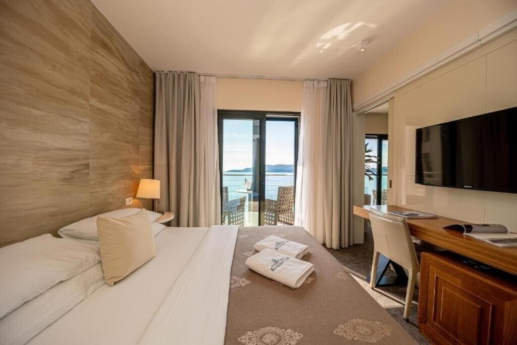 Фотографія Aleksandar Hotel 4*
