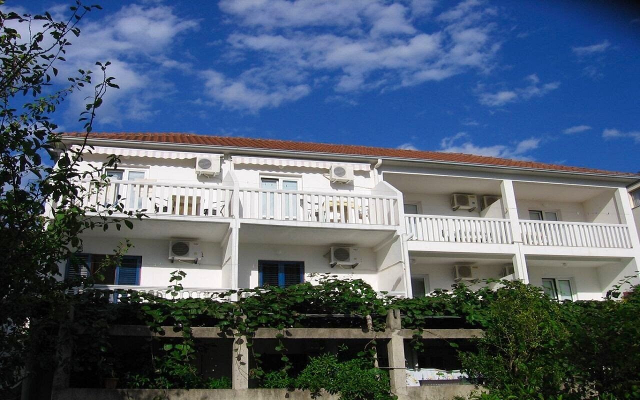 Готель Apartments Bonaca 3*