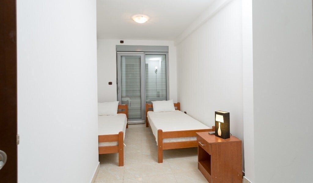 Изображение Plava Zgrada Class "B" 2*