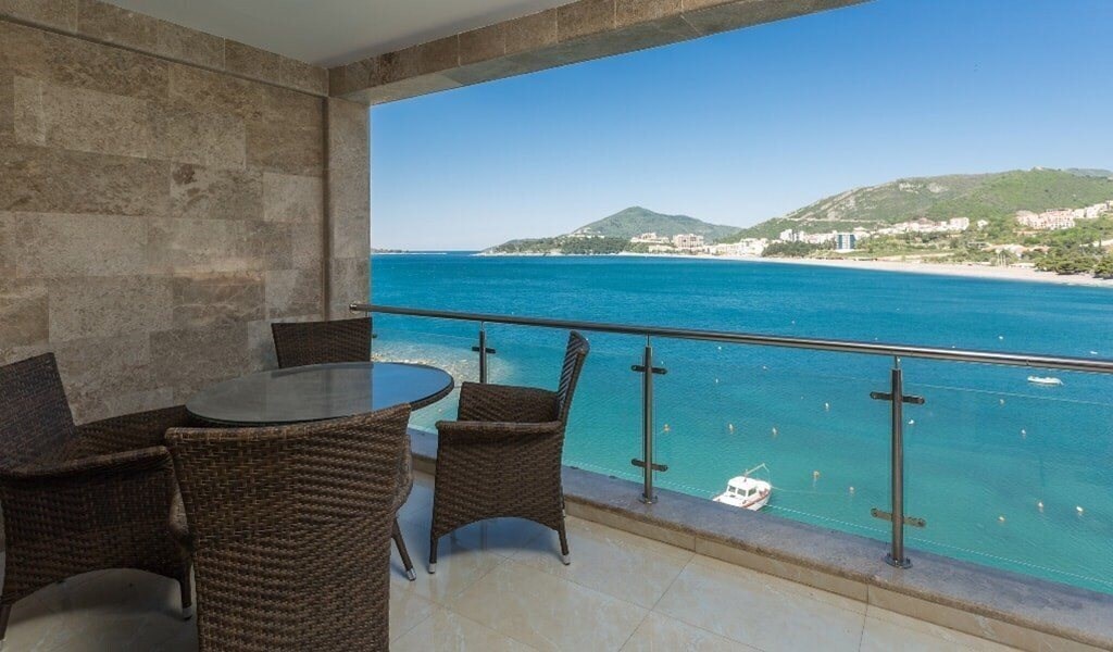 Отель Plava Zgrada Class "B" 2*