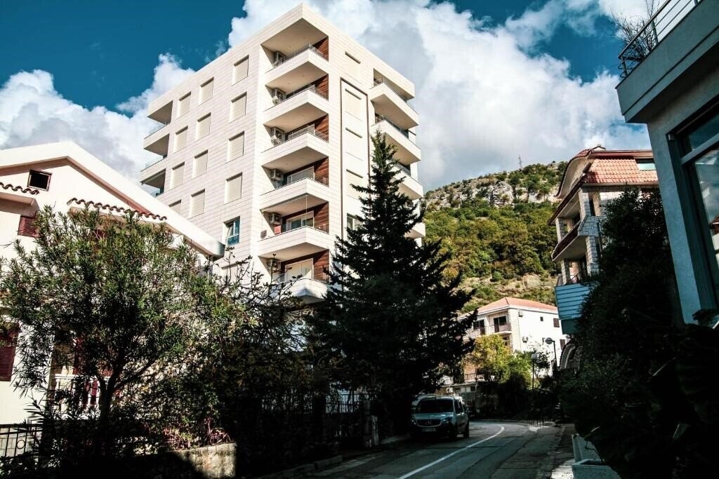 Готель LM Residence 3*