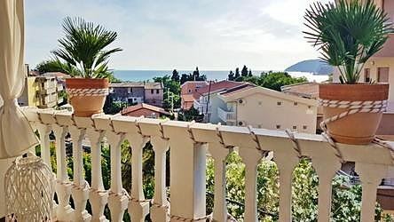 Готель Panorama Residence 3*