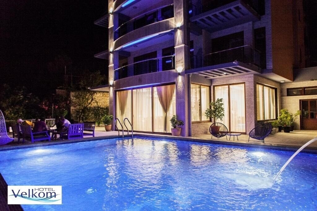 Готель Hotel Velkom 4*