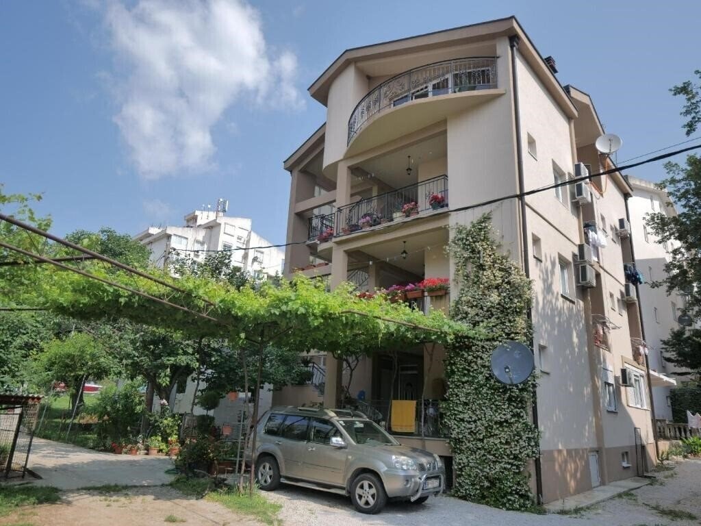 Готель Blago Sutomore Apartments 3*