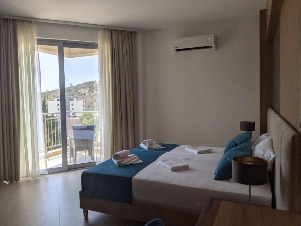 Фото Urban Apartments 3*