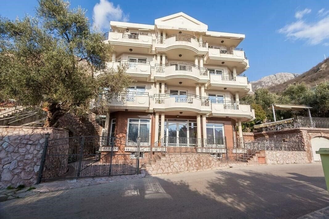 Готель Kruna Villa 3*