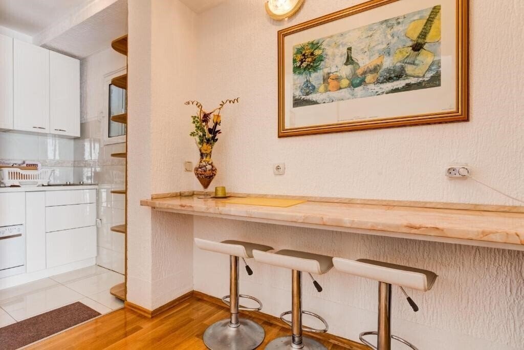 Фото Villa Sun Rose Apartments 4*