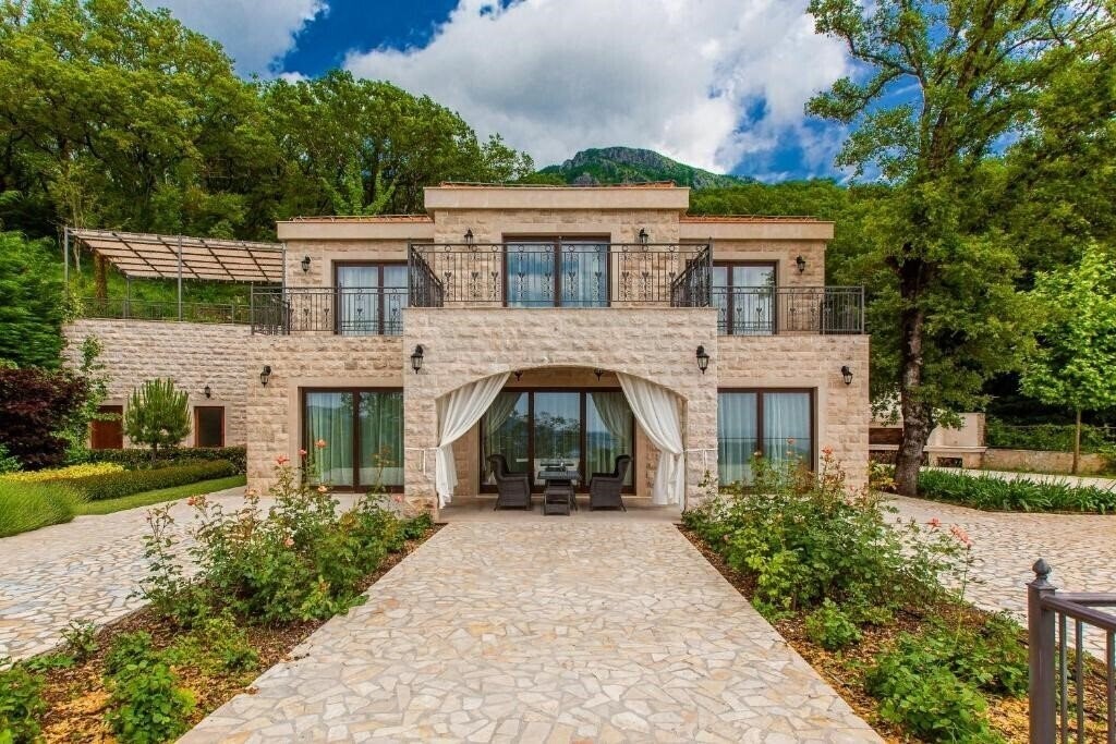 Зображення Hotel Oak Leaf Residences 5*