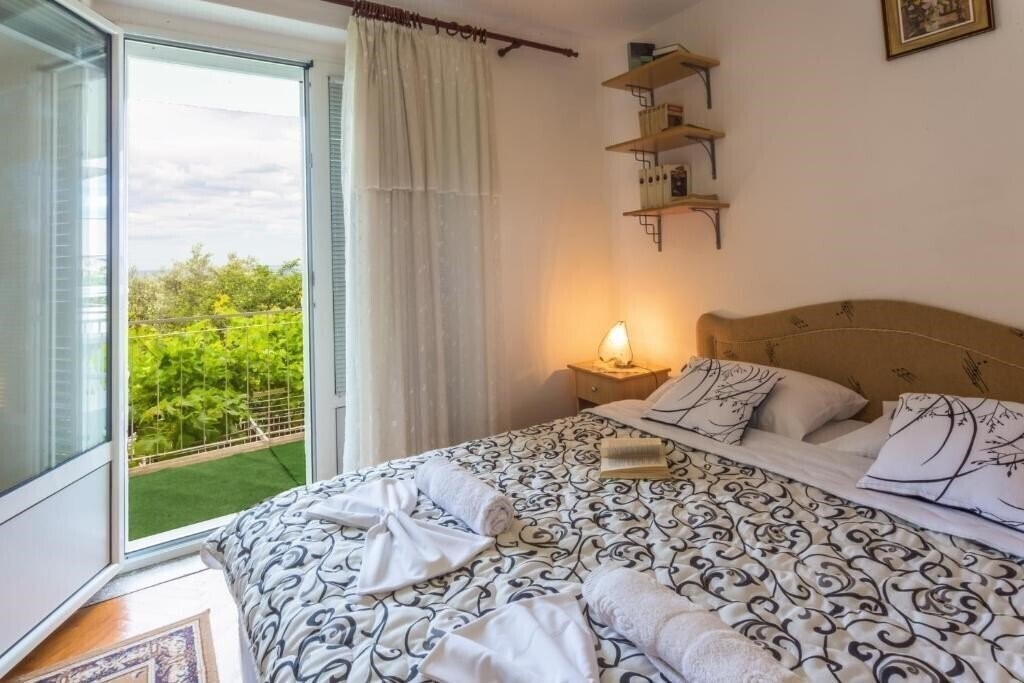 Готель Steni 3*