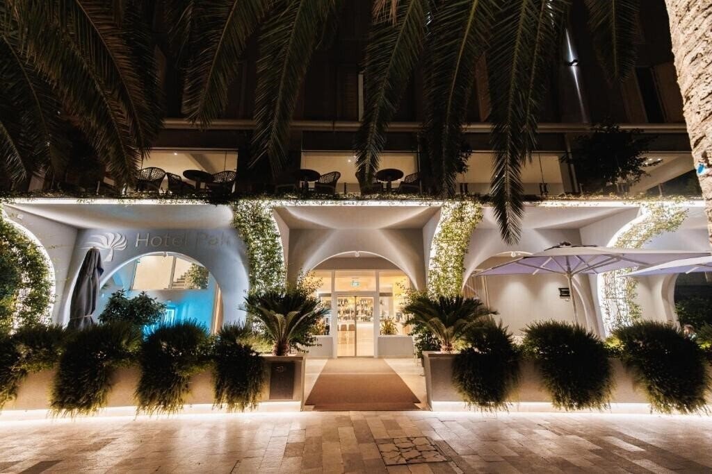 Готель Palma Tivat 4*