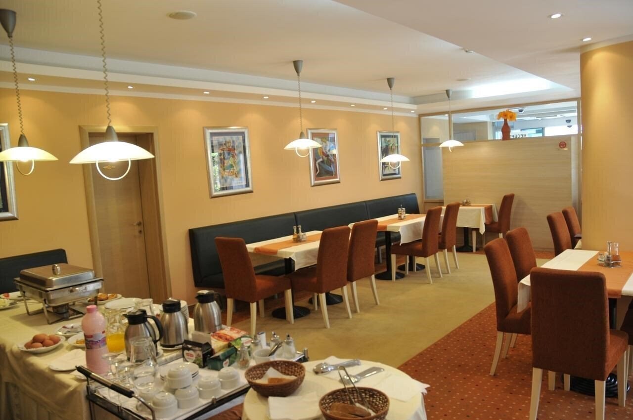 Фотографія San 4*