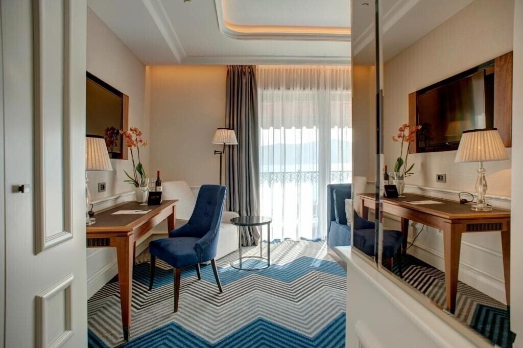 Картинка La Roche 5*